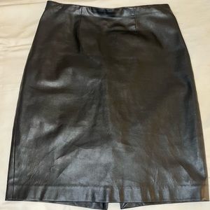 Ann Taylor fully lined leather looking black pencil skirt. Zip & stretch waist